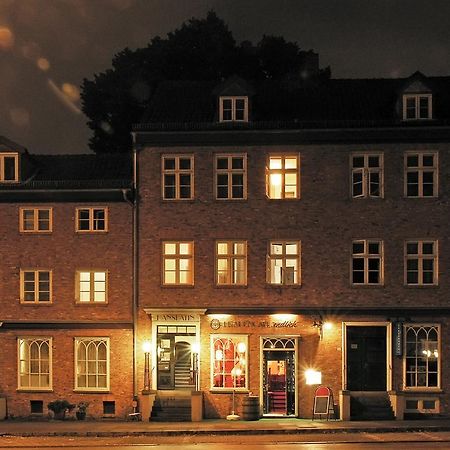 Frauenhotel Hanseatin - Women Only Hamburg Exterior photo